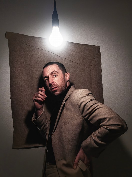 miles-kane-sunlight-in-the-shadows-dan-auerbach